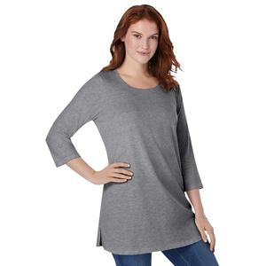 Женщина в женской идеальной тунике больших размеров с рукавами три четверти и круглым вырезом Woman Within, цвет Medium Heather Grey