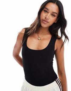 Боди Miss Selfridge с широким вырезом черного цвета