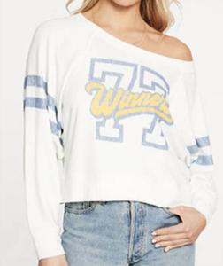 Укороченный свитер Love Knit с длинными рукавами и заниженной линией плеча цвета соли Chaser, цвет salt