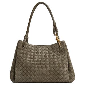 Bottega Veneta Сумка-шоппер из коровьей кожи парашют