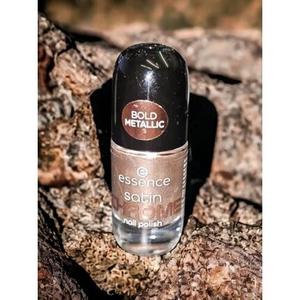 Лак для ногтей Satin Bold Metallic Chrome 01 Robotic Rose Top Gold Essence