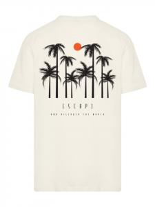 Футболка большого размера Побег Откройте для себя мир. Пальмы на песке. F4NT4STIC