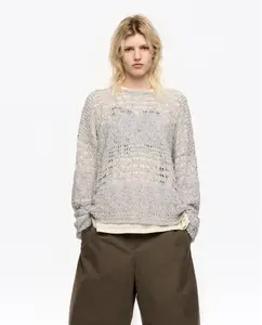 Женский джемпер с вырезами из люрекса серебряного цвета Bimba y Lola