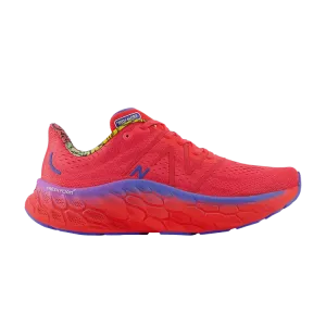 Кроссовки New Balance Fresh Foam X More v4 'Electric Red Bright Lapis', красный
