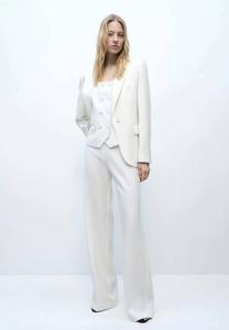 Жилет IGUANA Mango, молочный