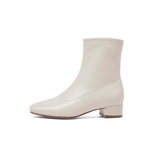 COMELY Черные женские полусапожки в цвете черный/экрю/молочный чай, цвет Black