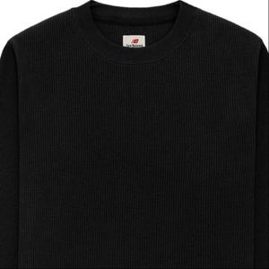 Трикотажная футболка мужская черная New Balance