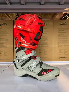 LEATT Внедорожные ботинки motorcycle 45 track forest road 55 competition с регулируемой осью, антискользящие туфли для езды для мужчин и женщин, оранжевые 5.5, красно-серые, версия forest road, эндуро, размер 40.5