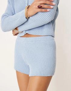 Короткий трикотажный комбинезон ASOS DESIGN со средней посадкой, цвет синий