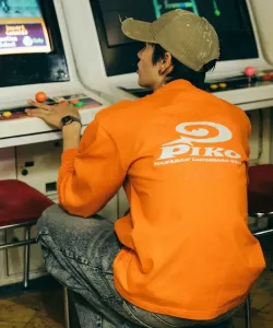 Футболка с длинными рукавами и большим логотипом, изготовленная на заказ (номер модели 25SS).