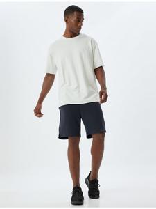 Тканевые шорты KOTON, черный