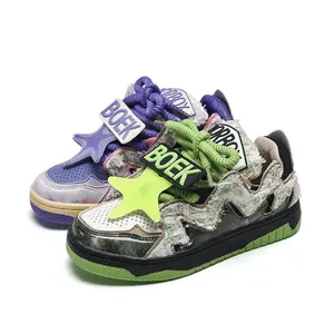 Скользоустойчивые легкие дышащие низкие скейтбордские кроссовки Unisex BURCOME, Непарные синий/зеленый (левый/правый случайный)