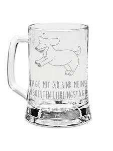 Пивная кружка с изображением собаки и таксы с надписью на баннере Mr. & Mrs. Panda