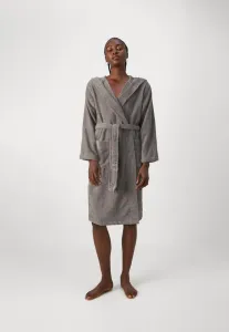 Спасательный халат Vossen, Pepplestone