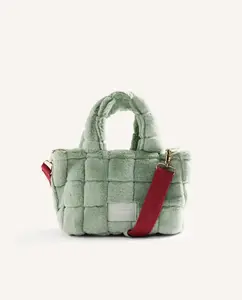 Сумка через плечо с меховой отделкой, внутренней подкладкой, застежкой-молнией и двумя ручками Gioseppo, зеленый