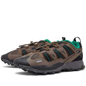 Кроссовки Adidas Hyperturf, коричневый/черный