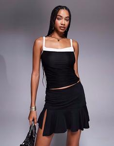 Облегающий топ Missyempire с вырезом сердечком черного цвета в монохромном исполнении