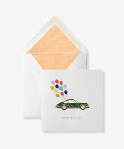 Поздравительная открытка на день рождения в виде автомобиля