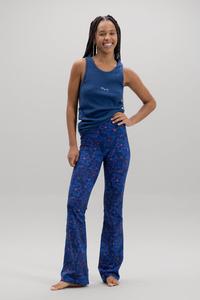 HEY HONEY Расклешенные леггинсы Flower Daze с комфортом, корректирующим фигуру, и широкими штанинами