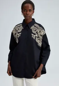 Рубашка с вышивкой спереди Touché Privé, Black