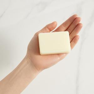 Мыло 100 г X 4 коробки Молочный мед - Нежное и питательное Bluma