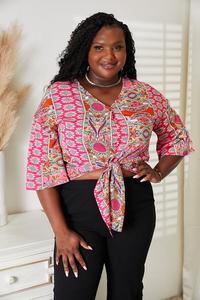 Блузка с V-образным вырезом и рукавами три четверти, завязывающимся подолом Truedames, розовый