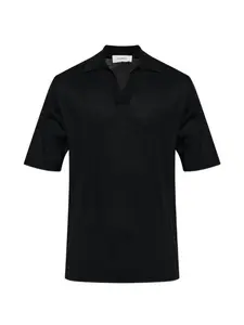 Футболка с V-образным вырезом Lisa Yang, черный