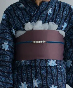 Пояс оби с жемчужной отделкой