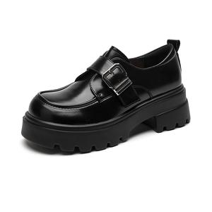 DAPHNE Лоферы женские черные/экрю, цвет Black