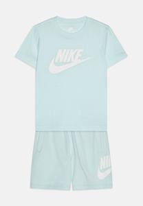 Шорты CLUB TEE UNISEX SET Nike Sportswear, синий