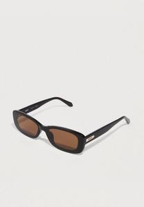 Солнцезащитные очки QUAY AUSTRALIA VIBE CHECK, Chocolate/Brown/Brown