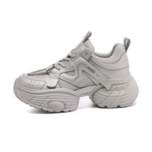 Повседневная обувь. Износостойкие низкие кроссовки на массивной подошве для женщин RED DRAGONFLY, Gray