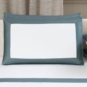 Наволочка Frette Bold Pillowcase, 51x71, молочный/небесный