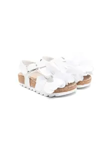 Массивные сандалии с цветочной аппликацией Monnalisa, белый