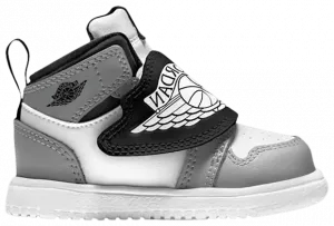 Кроссовки Air Jordan Sky Jordan 1 TD, белый