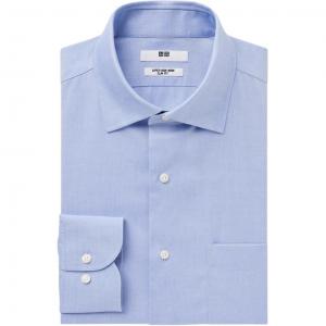 UNIQLO Рубашка мужская светлая голубая с лацканом Moderate