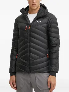 Стеганая куртка с капюшоном Salewa, черный