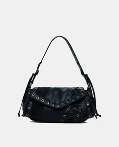 Средняя сумка с эффектом кожи и нашивкой Desigual, черный