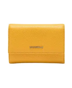 Мягкий металлический кошелек Coccinelle, желтый