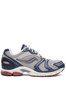 Кроссовки ProGrid Triumph 4 Saucony, серый