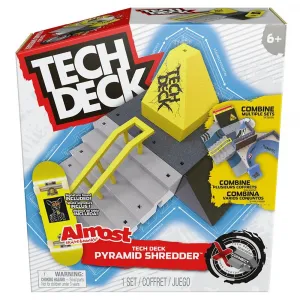 Детская кукла Spin Master Tech Deck Playset XConnect Park Creator doll, прозрачный