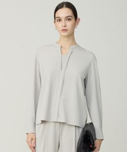 Блузка с вырезом-«замочной скважиной»