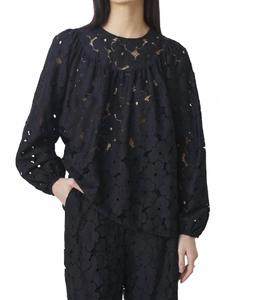 Черная блузка с ажурным кружевом Suncoo, черный