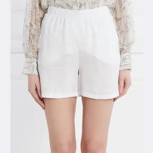 Льняные шорты стандартного кроя Riani, белый