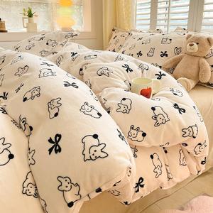 Disney Одеяло 150×200 см, вес наполнителя 1,5 кг, общий вес около 2,5 кг, съемный пододеяльник, цвет Xiaotu Kekete