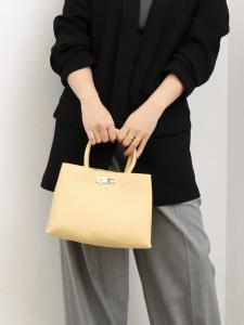 Cachecache / Трехслойная сумка-тоут, которую можно использовать двумя способами