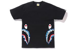 Футболка Bape Flame Side Shark A BATHING APE, черно-красный камуфляж