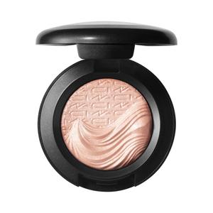 Тени для век in extra dimension Mac, a natural flirt, вес 1.3 гр.