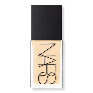 Усовершенствованная тональная основа для ухода за кожей, отражающая свет. NARS, Gobi (L3 - light with neutral undertones)