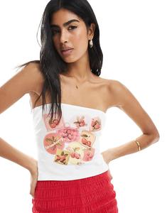 Летний топ-бандо с принтом открытки «Мисс Селфридж» белого цвета